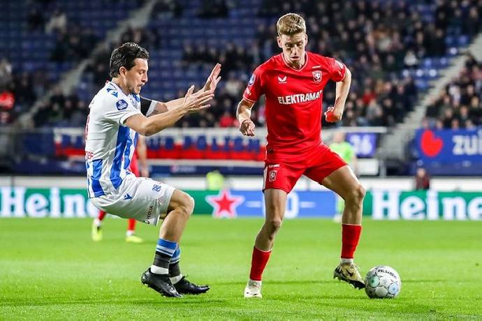 Nhận định, soi kèo Twente vs Heerenveen, 1h00 ngày 18/9: Thêm một cú đấm thép