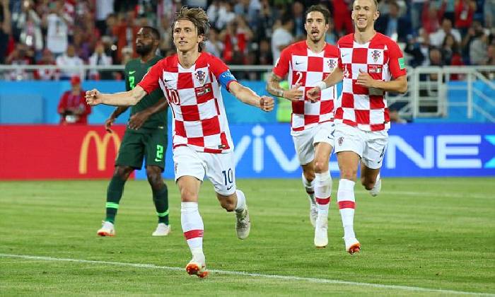 Soi kèo phạt góc Croatia vs Ba Lan, 01h45 ngày 9/9